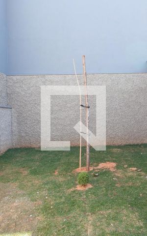 Casa à venda com 210m², 3 quartos e 4 vagas Casa à venda com 210m², 3 quartos e 4 vagasQuintal
