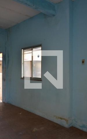 Casa à venda com 108m², 1 quarto e 4 vagasSala com Cozinha