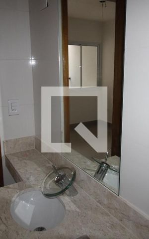 Apartamento para alugar com 40m², 2 quartos e sem vagaBanheiro