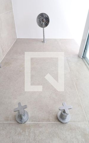 Apartamento à venda com 61m², 1 quarto e 2 vagasBanheiro da Suíte