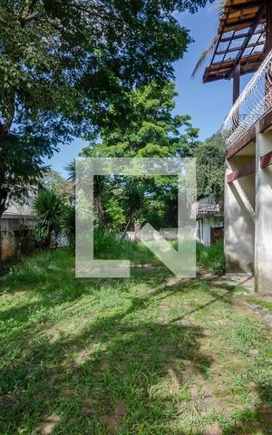 Casa à venda com 240m², 3 quartos e 13 vagas Casa à venda com 240m², 3 quartos e 13 vagasÁrea comum