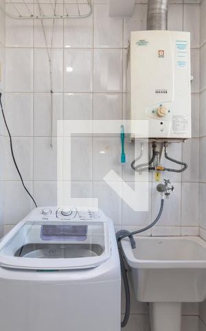 Apartamento à venda com 64m², 2 quartos e 1 vagaÁrea de Serviço