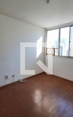 Apartamento à venda com 85m², 2 quartos e 1 vagaSuíte