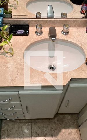 Apartamento à venda com 114m², 3 quartos e 3 vagasBanheiro da Suíte 2