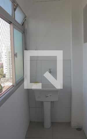 Apartamento à venda com 64m², 1 quarto e sem vagaÁrea de Serviço