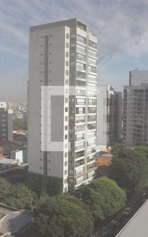 Apartamento à venda com 64m², 1 quarto e sem vagaSacada