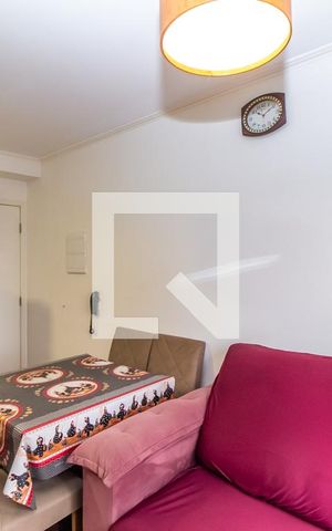 Apartamento à venda com 48m², 2 quartos e 1 vaga Apartamento à venda com 48m², 2 quartos e 1 vagaSala