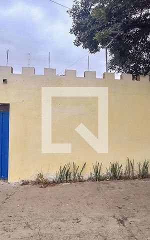 Casa para alugar com 110m², 2 quartos e 1 vaga Casa para alugar com 110m², 2 quartos e 1 vagaFachada
