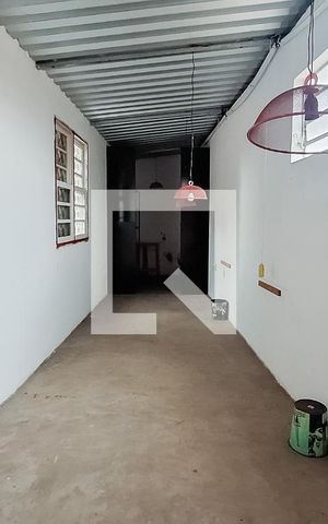 Casa para alugar com 110m², 2 quartos e 1 vaga Casa para alugar com 110m², 2 quartos e 1 vagaEscritório Edicula