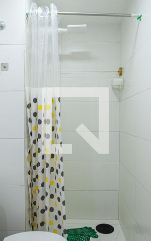 Apartamento para alugar com 33m², 1 quarto e sem vaga Apartamento para alugar com 33m², 1 quarto e sem vagaBanheiro