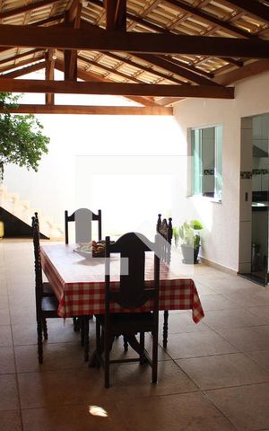 Casa à venda com 330m², 4 quartos e 6 vagasÁrea gourmet