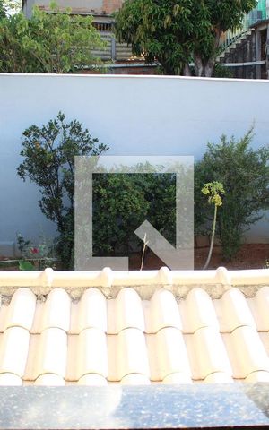 Casa à venda com 330m², 4 quartos e 6 vagasVaranda e Area de serviço