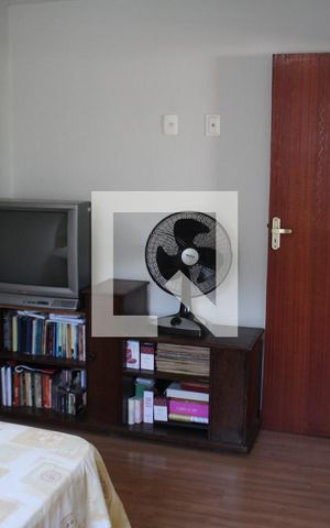 Casa à venda com 330m², 4 quartos e 6 vagasQuarto 2