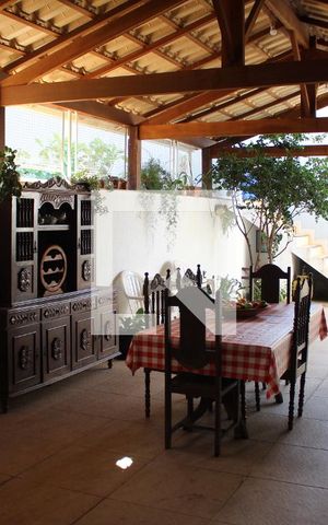 Casa à venda com 330m², 4 quartos e 6 vagasÁrea gourmet