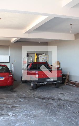 Casa à venda com 330m², 4 quartos e 6 vagasGaragem