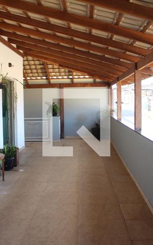 Casa à venda com 330m², 4 quartos e 6 vagasQuintal