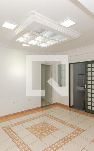 Casa à venda com 500m², 6 quartos e 3 vagas Casa à venda com 500m², 6 quartos e 3 vagasSala Íntima