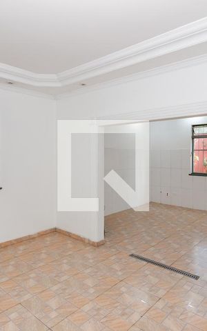 Casa à venda com 500m², 6 quartos e 3 vagas Casa à venda com 500m², 6 quartos e 3 vagasSala