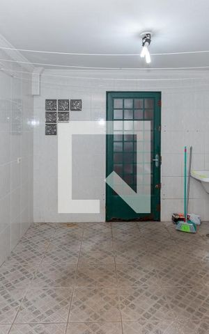 Casa à venda com 500m², 6 quartos e 3 vagas Casa à venda com 500m², 6 quartos e 3 vagasÁrea de Serviço