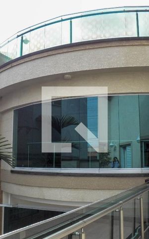 Casa à venda com 350m², 4 quartos e 5 vagas Casa à venda com 350m², 4 quartos e 5 vagasVista do Quarto 1