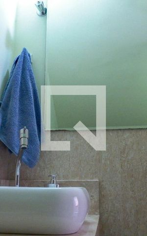 Casa à venda com 350m², 4 quartos e 5 vagas Casa à venda com 350m², 4 quartos e 5 vagasLavabo
