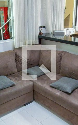 Casa à venda com 350m², 4 quartos e 5 vagas Casa à venda com 350m², 4 quartos e 5 vagasCozinha