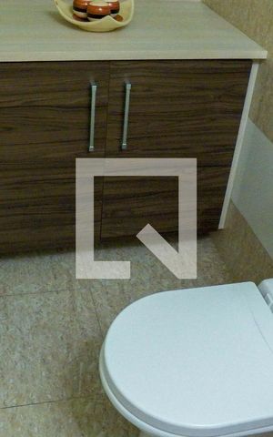 Casa à venda com 350m², 4 quartos e 5 vagas Casa à venda com 350m², 4 quartos e 5 vagasLavabo