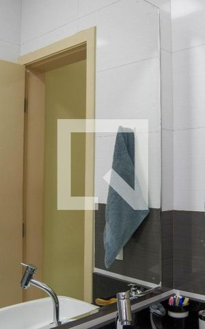 Casa à venda com 350m², 4 quartos e 5 vagas Casa à venda com 350m², 4 quartos e 5 vagasBanheiro da Suíte 1