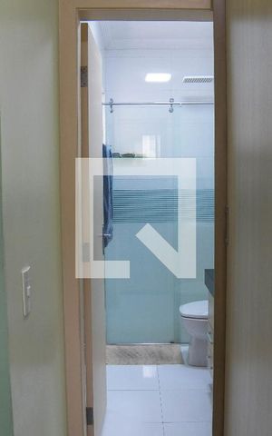 Casa à venda com 350m², 4 quartos e 5 vagas Casa à venda com 350m², 4 quartos e 5 vagasSuíte 1 - Armários