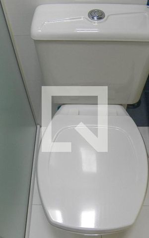 Casa à venda com 350m², 4 quartos e 5 vagas Casa à venda com 350m², 4 quartos e 5 vagasBanheiro 1