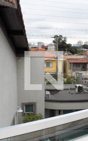 Casa à venda com 350m², 4 quartos e 5 vagas Casa à venda com 350m², 4 quartos e 5 vagasTerraço