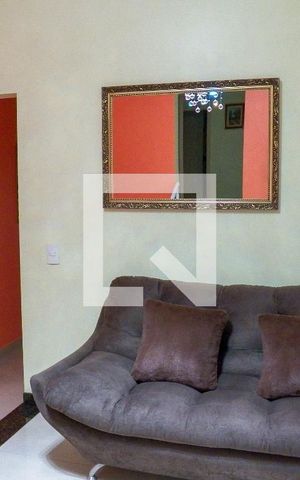 Casa à venda com 350m², 4 quartos e 5 vagas Casa à venda com 350m², 4 quartos e 5 vagasEscritório