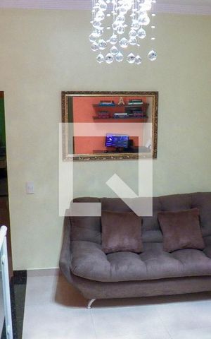 Casa à venda com 350m², 4 quartos e 5 vagas Casa à venda com 350m², 4 quartos e 5 vagasEscritório
