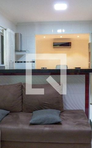 Casa à venda com 350m², 4 quartos e 5 vagas Casa à venda com 350m², 4 quartos e 5 vagasCozinha