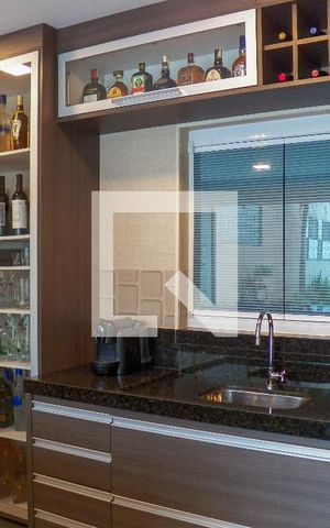 Casa à venda com 350m², 4 quartos e 5 vagas Casa à venda com 350m², 4 quartos e 5 vagasÁrea gourmet