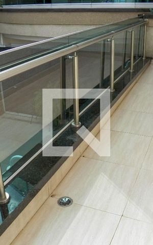 Casa à venda com 350m², 4 quartos e 5 vagas Casa à venda com 350m², 4 quartos e 5 vagasVista do Quarto 1