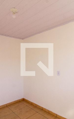 Casa para alugar com 32m², 1 quarto e sem vagaQuarto