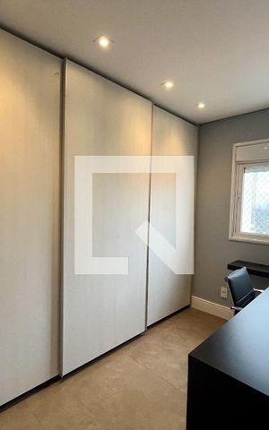 Apartamento para alugar com 80m², 2 quartos e 2 vagas Apartamento para alugar com 80m², 2 quartos e 2 vagasEscritório