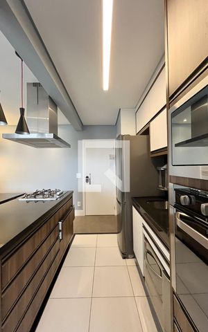 Apartamento para alugar com 80m², 2 quartos e 2 vagas Apartamento para alugar com 80m², 2 quartos e 2 vagasCozinha