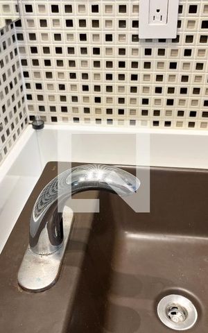 Apartamento para alugar com 80m², 2 quartos e 2 vagas Apartamento para alugar com 80m², 2 quartos e 2 vagasBanheiro da Suíte