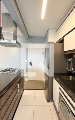 Apartamento para alugar com 80m², 2 quartos e 2 vagas Apartamento para alugar com 80m², 2 quartos e 2 vagasCozinha