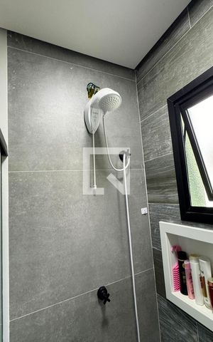 Casa à venda com 120m², 3 quartos e 2 vagasBanheiro Corredor