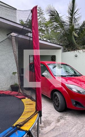 Casa à venda com 120m², 3 quartos e 2 vagasGaragem
