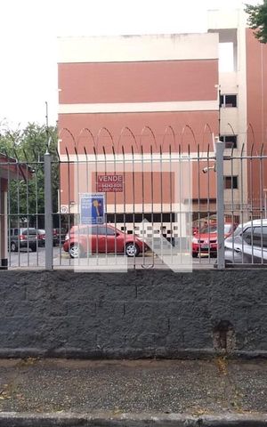 Apartamento à venda com 95m², 3 quartos e 1 vaga Apartamento à venda com 95m², 3 quartos e 1 vagaFachada