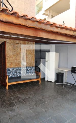 Casa à venda com 200m², 3 quartos e 4 vagasSala - Varanda