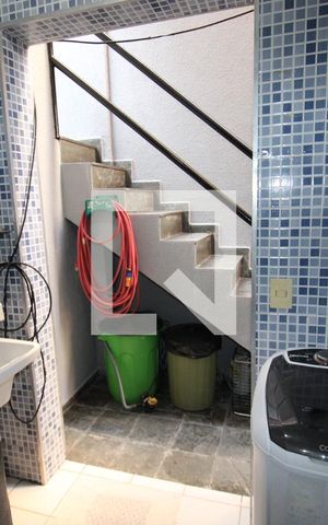 Casa à venda com 200m², 3 quartos e 4 vagasÁrea de Serviço