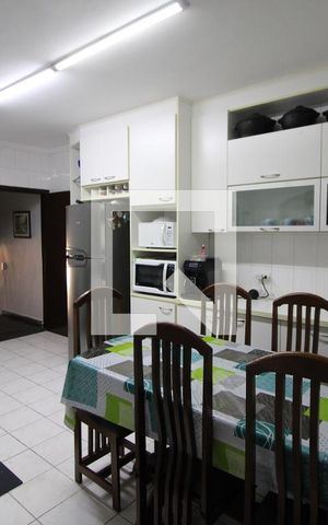 Casa à venda com 200m², 3 quartos e 4 vagasCozinha