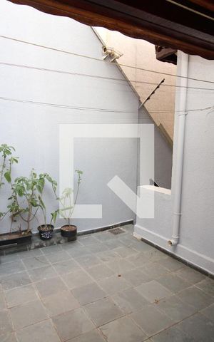 Casa à venda com 200m², 3 quartos e 4 vagasÁrea de Serviço