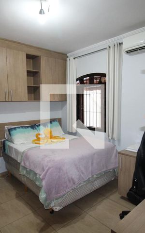Casa à venda com 200m², 3 quartos e 4 vagasQuarto 2