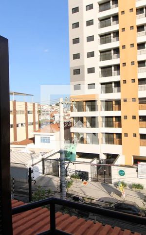 Casa à venda com 200m², 3 quartos e 4 vagasQuarto 1- Varanda
